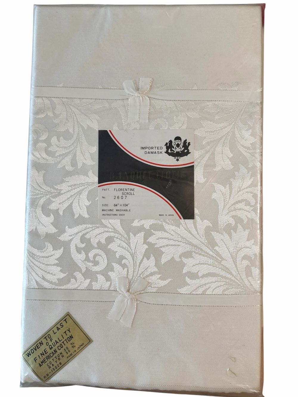 NWT Vintage Imported Damask Banquet Tablecloth Ivory Florentine Scroll 64”x104”